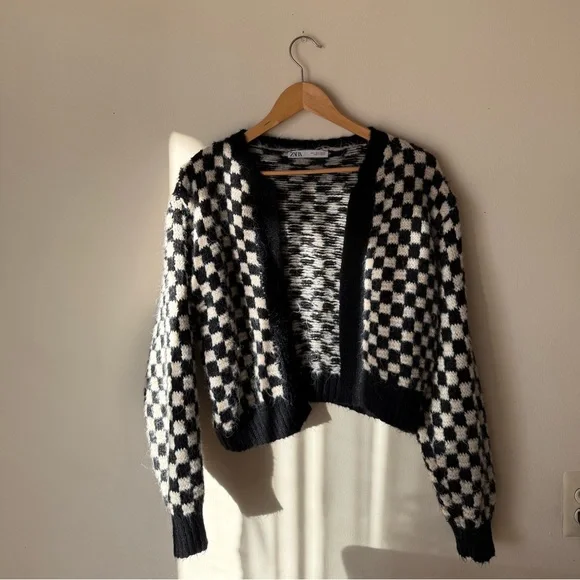 Zara Black and White Checkered Knit Cardigan - Picture 7 of 9